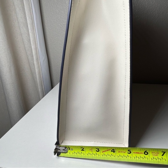 Novara Tote Bag by Zanae – Navy Genuine Leather Tote - Picture 13 of 15